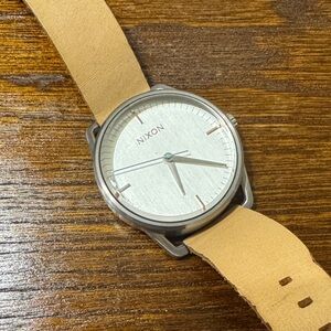 Nixon Mellow Watch